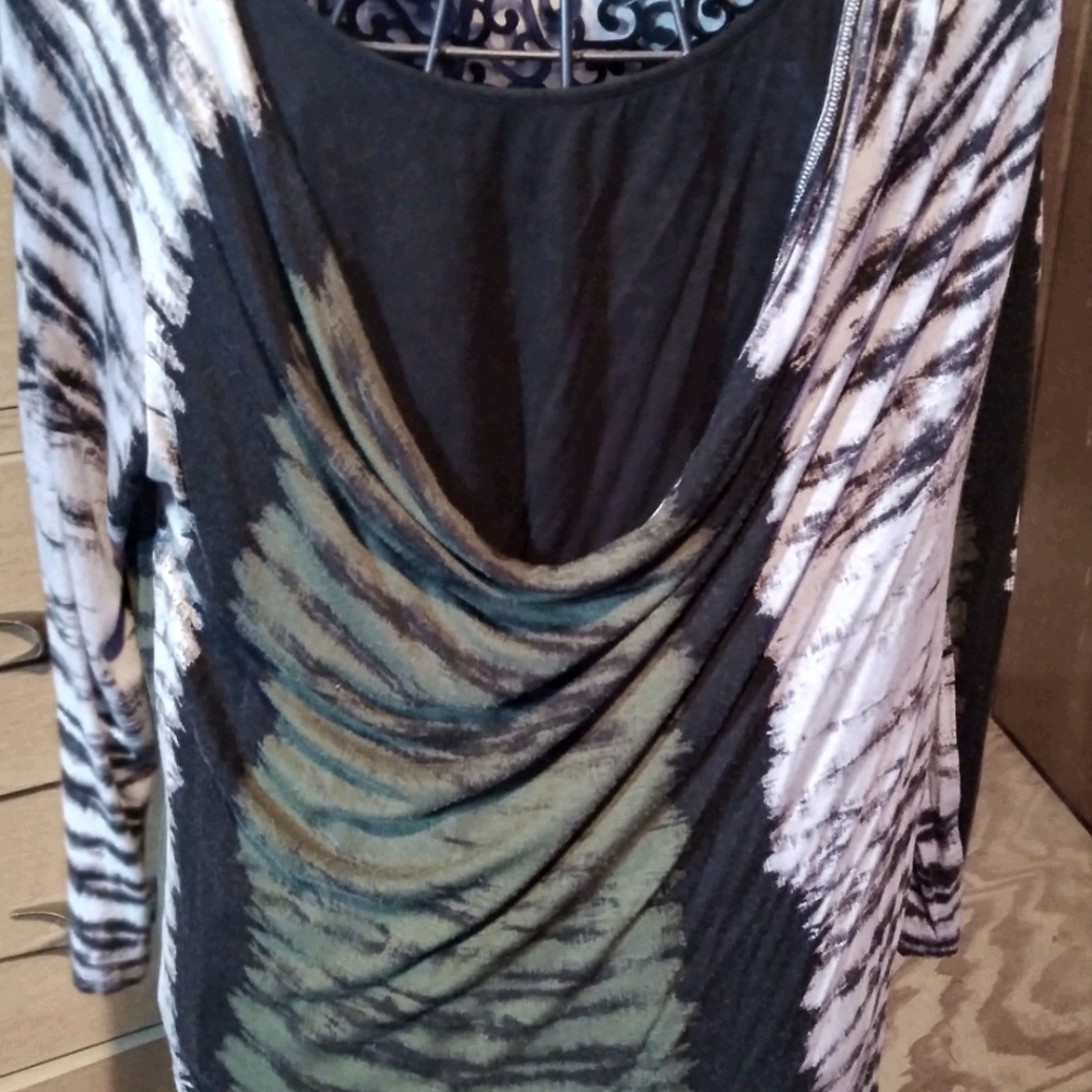 Long sleeve top